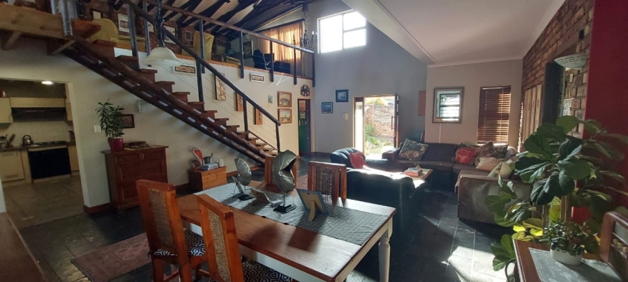 5 Bedroom Property for Sale in Gonubie Eastern Cape
